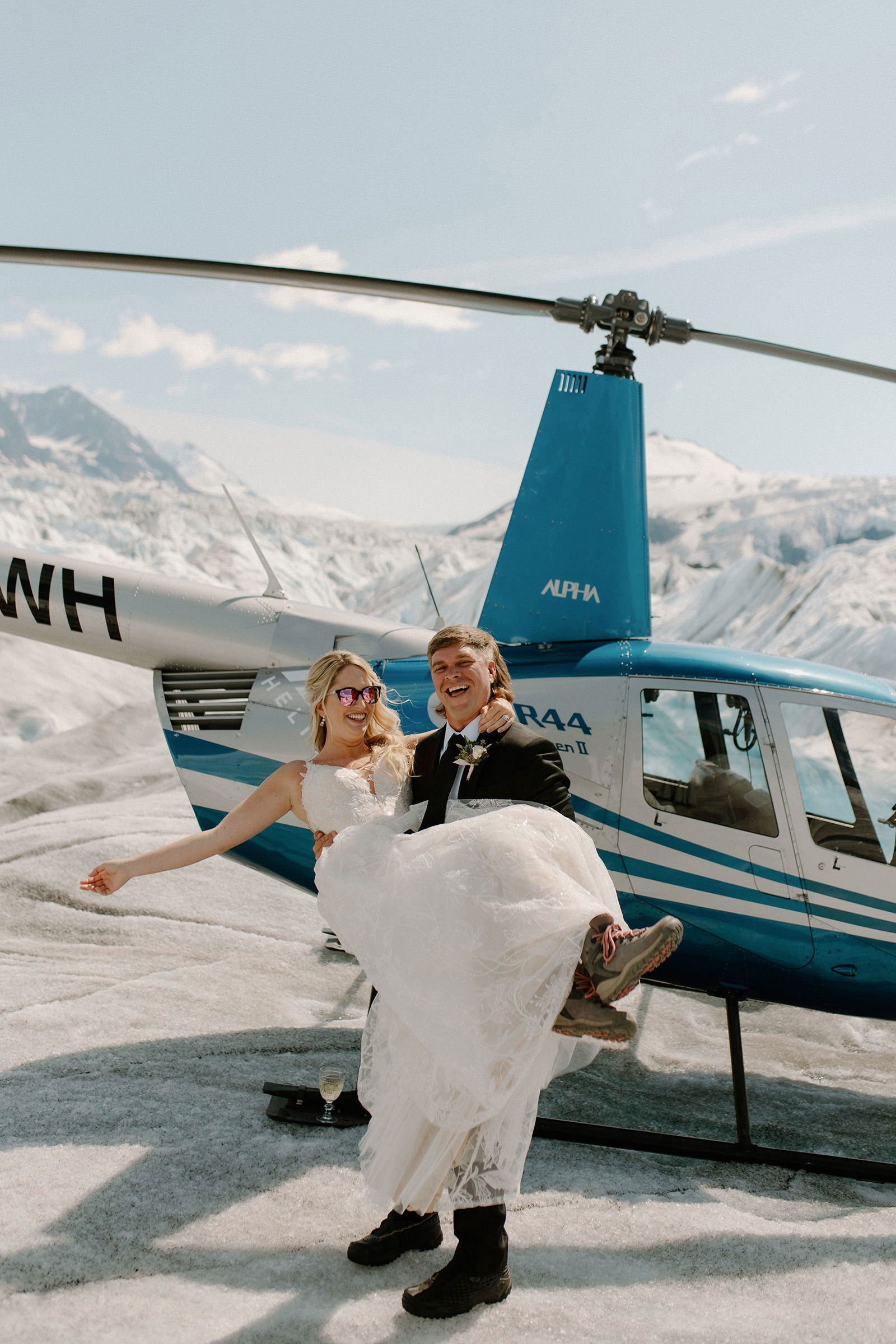 alaska-elopement-photographer-juliana-renee-photography-14.jpg