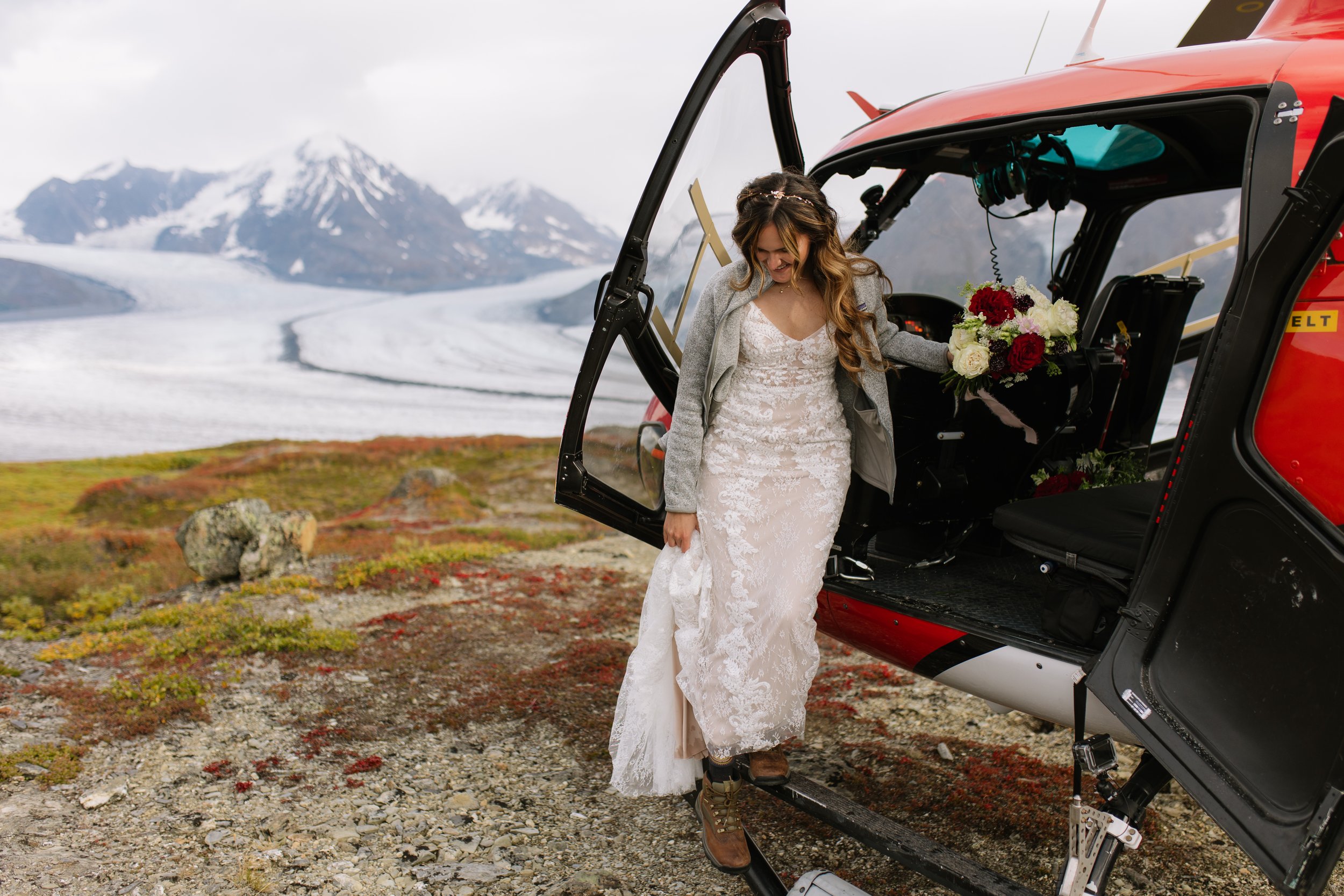 alaska-elopement-photographer-helicopter-glacier-elopement.jpg