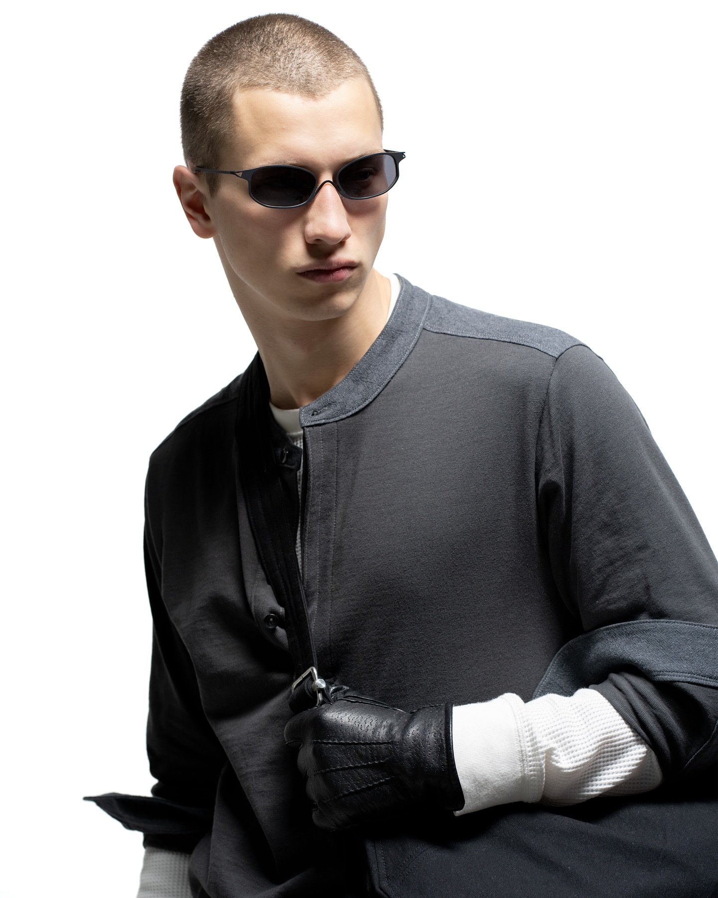 Chapter 6 Pelides

Look 6

- Heirloom Henley 
- Fixie Trouser
- Solace Sunglasses
- Outlander Tote

Photographer: @tombo.97
Stylist: @jye.leong 
Stylist Assistant: @valeriebrody 
Model: @grantvosburgh 
Assistant: @sirindachen