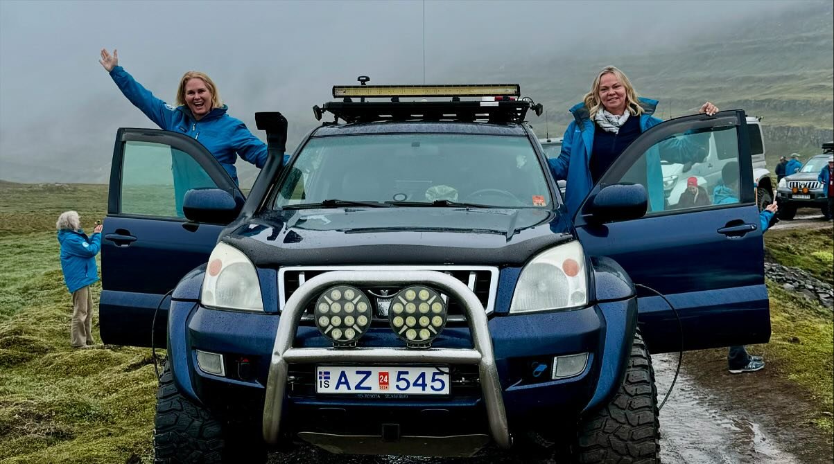 CEL-E-BRATE good times, come on 🎶 🎶 🎶 🎶 🎶
VI&eth; h&ouml;ldum upp &aacute; (Icelandic for We Celebrated 🇮🇸) all day!

🛻 We began the day in 4x4 vehicles to visit some of the secluded valleys and remote waterfalls in the countryside around Dju