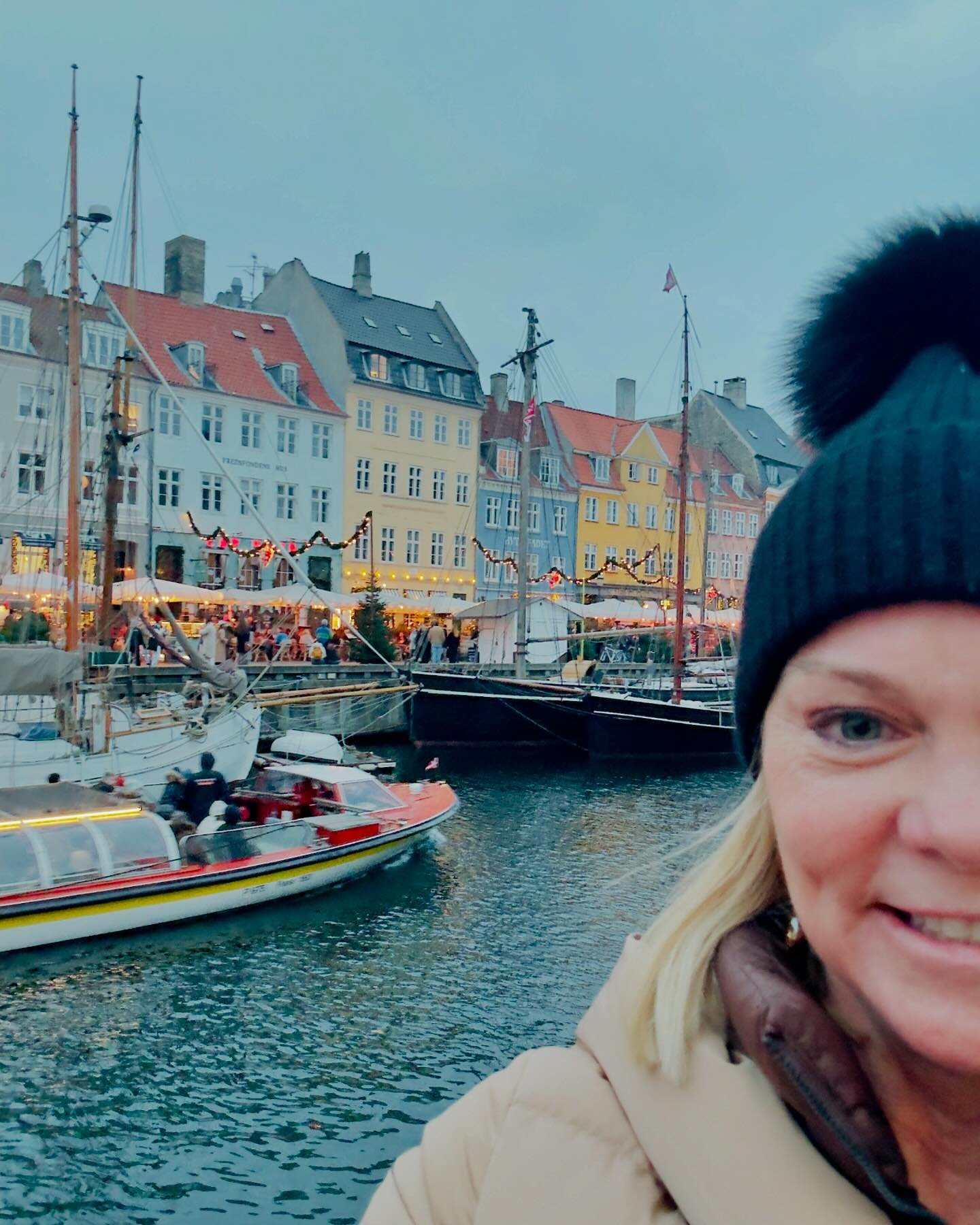 What is Hygge? 💎
A quality of cosiness and comfortable conviviality that engenders a feeling of contentment or well-being (regarded as a defining characteristic of Danish culture)

I love Denmark 🇩🇰 
You would too ~