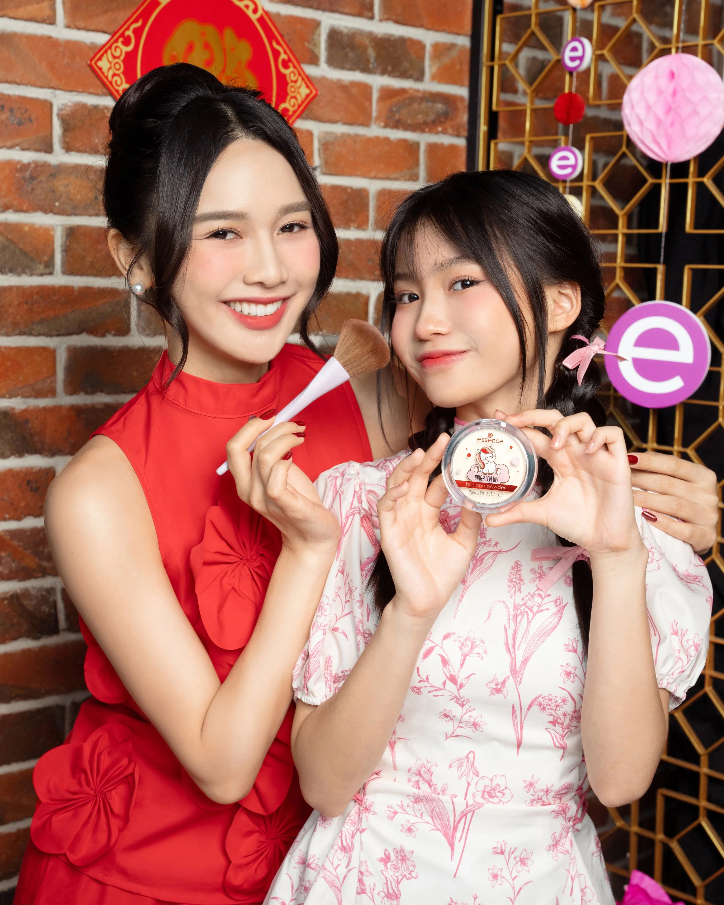essence8818-v5-2.jpg