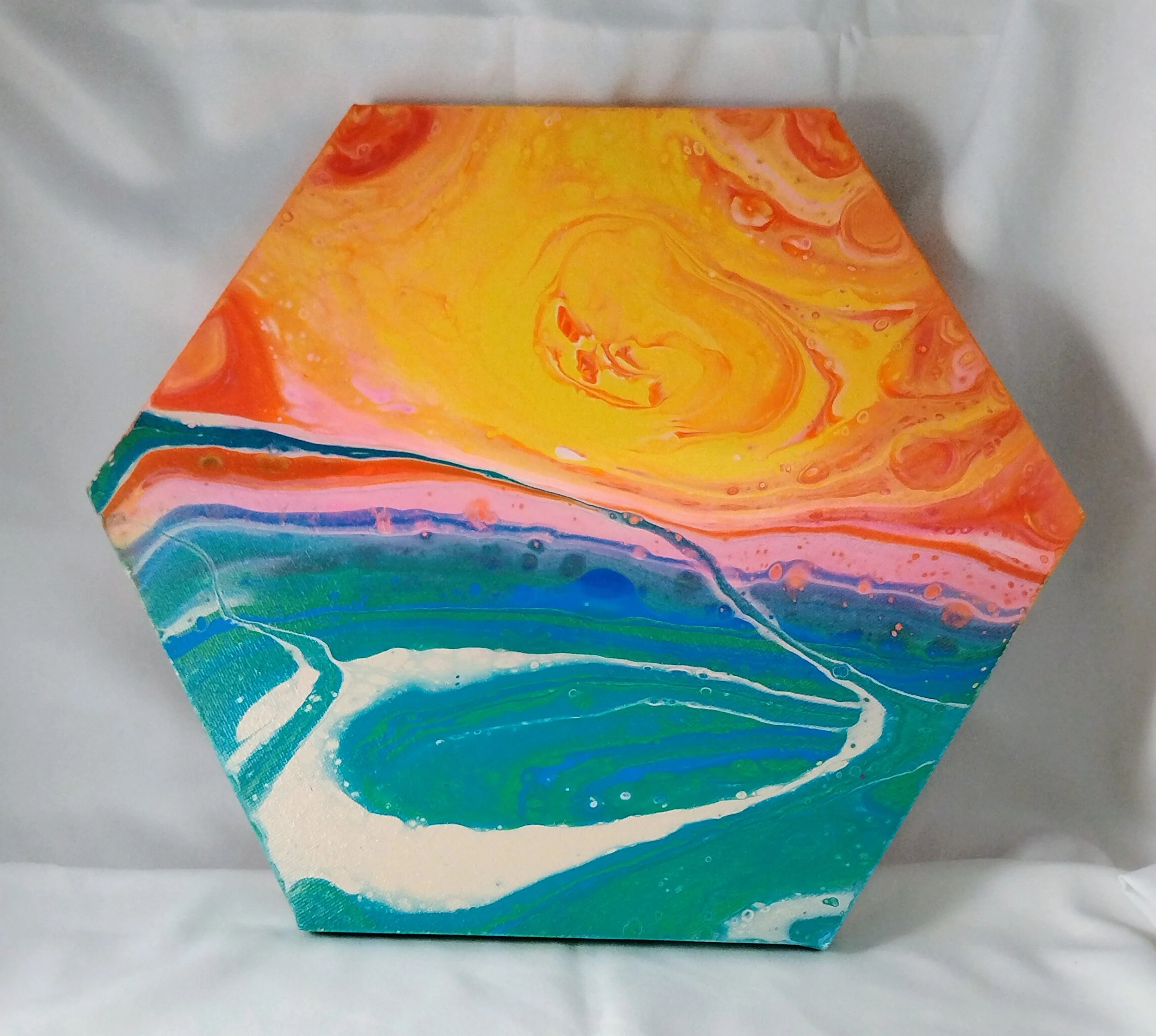 Pour Art: Hexagonal Canvas - Golden Sunset