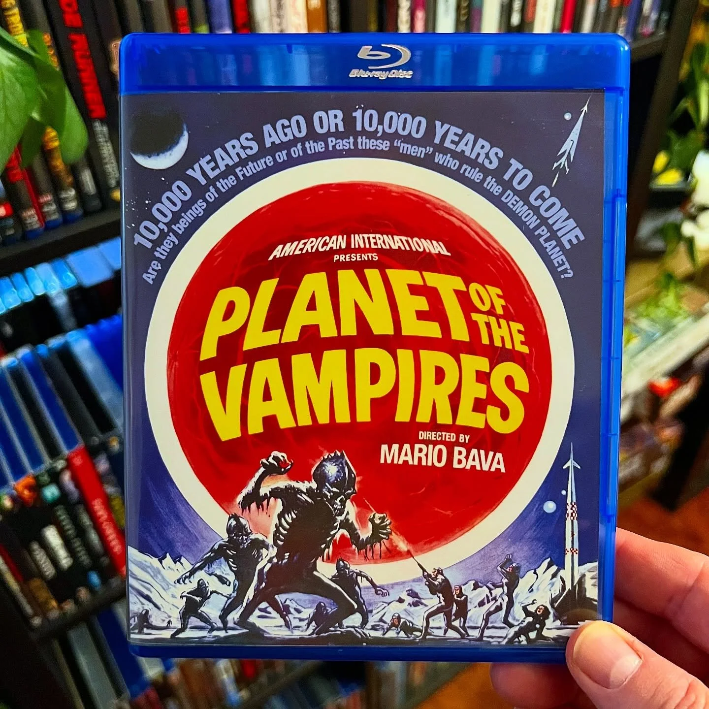 Now Watching at PAD Studio: North - PLANET OF THE VAMPIRES (1965)

Mario Bava&rsquo;s style is on full display here with beautifully colorful sets, awesome miniature photography, and costumes that look like a cross between the early X-Men movies and 