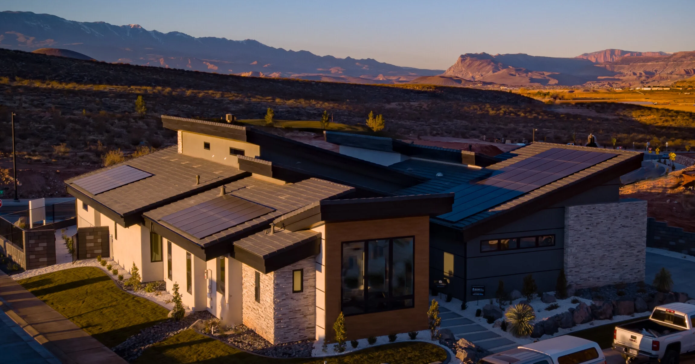 EP87: Decarbonizing the residential real estate industry - Sunhomes