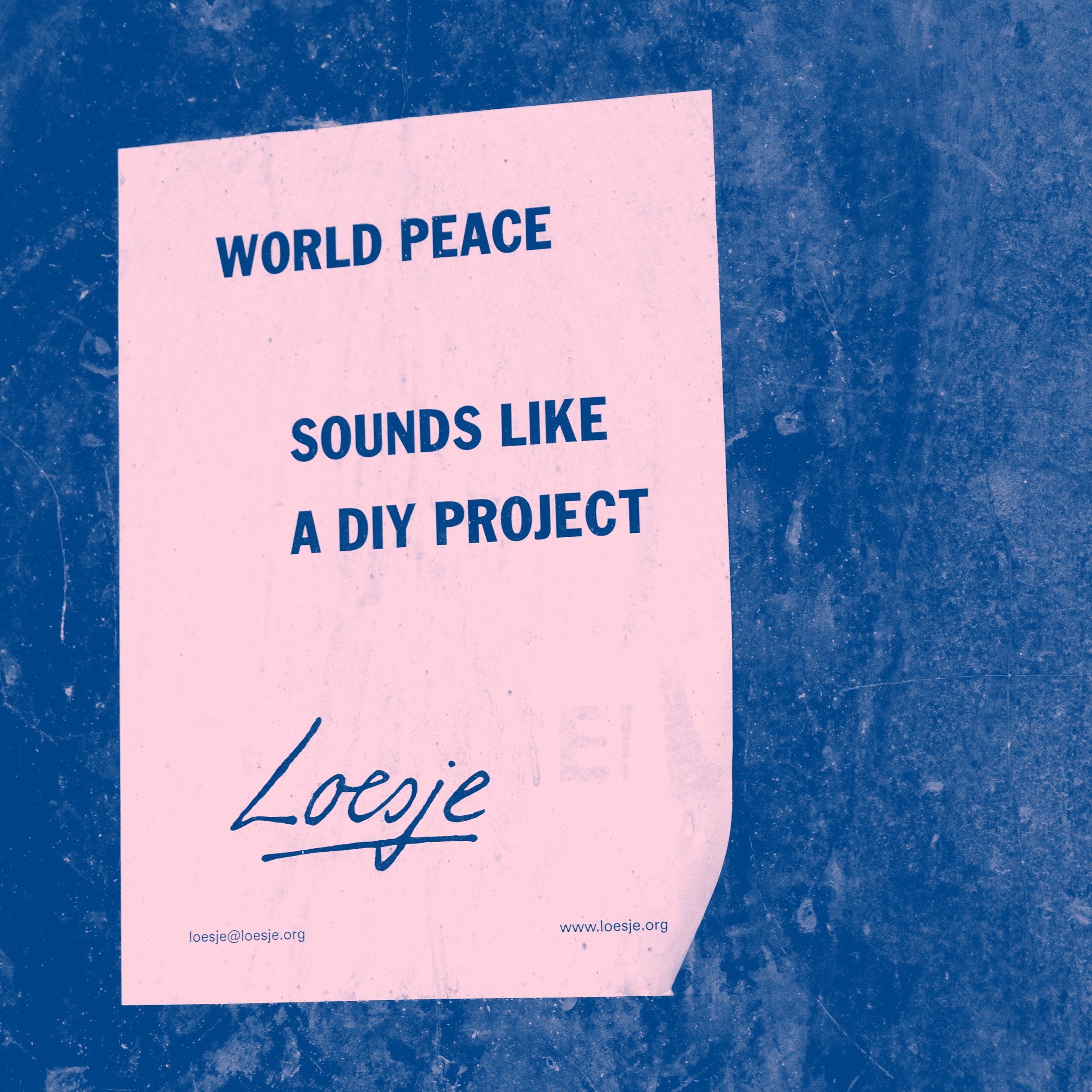 blank-blue-document-937786.jpg