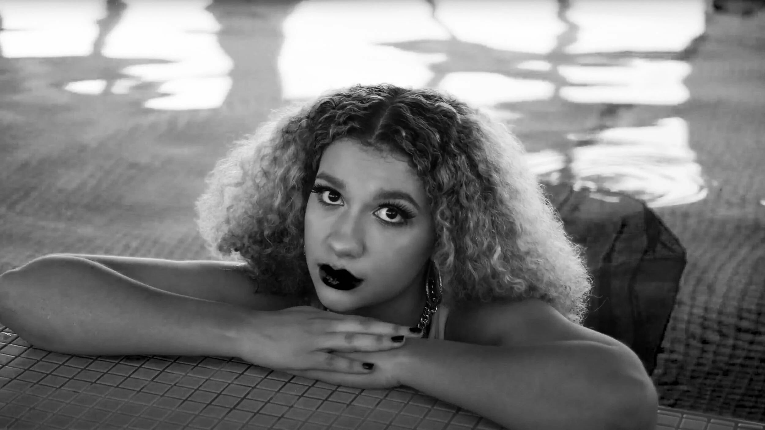 Serious Songwriter: Olivia Royal