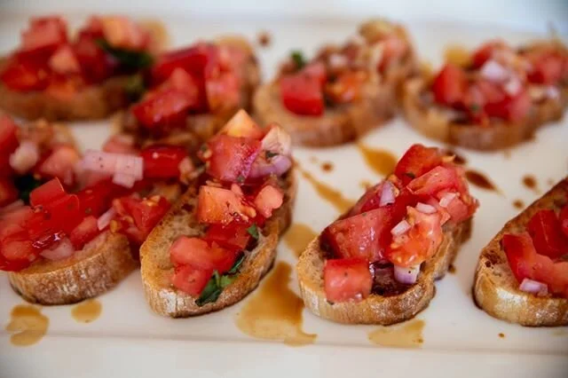 With so many local tomatoes in season I LOVE to whip up this quick & easy bruschetta on the fly! 
Ingredients
  1 french baguette  4 tomatoes, diced  1 garlic clove, minced  1 shallot, minced  Basil, chopped  Balsamic vinegar  Olive oi