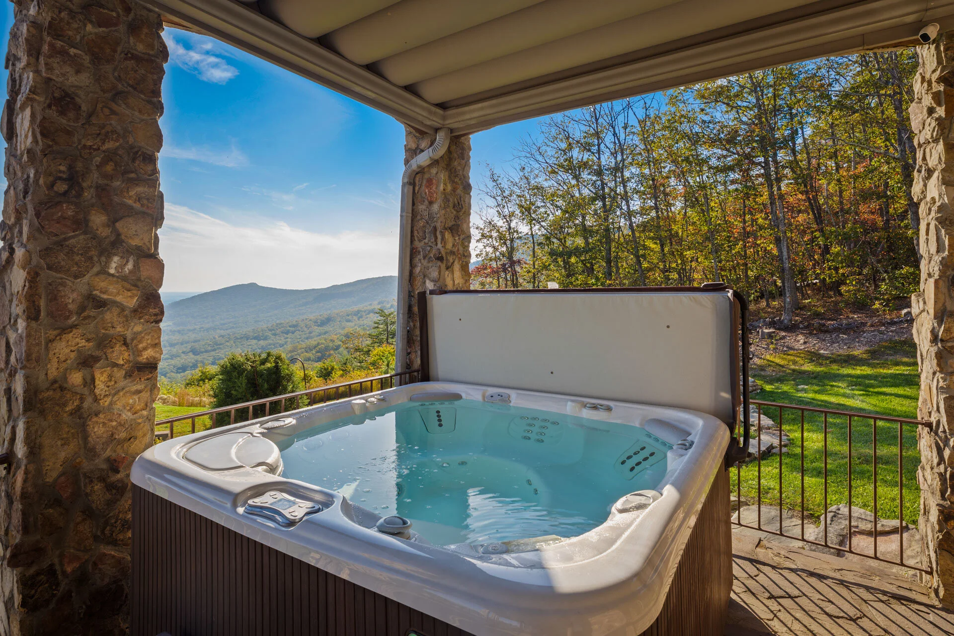 1791 Sauratown Mountain Road 2020-34.jpg