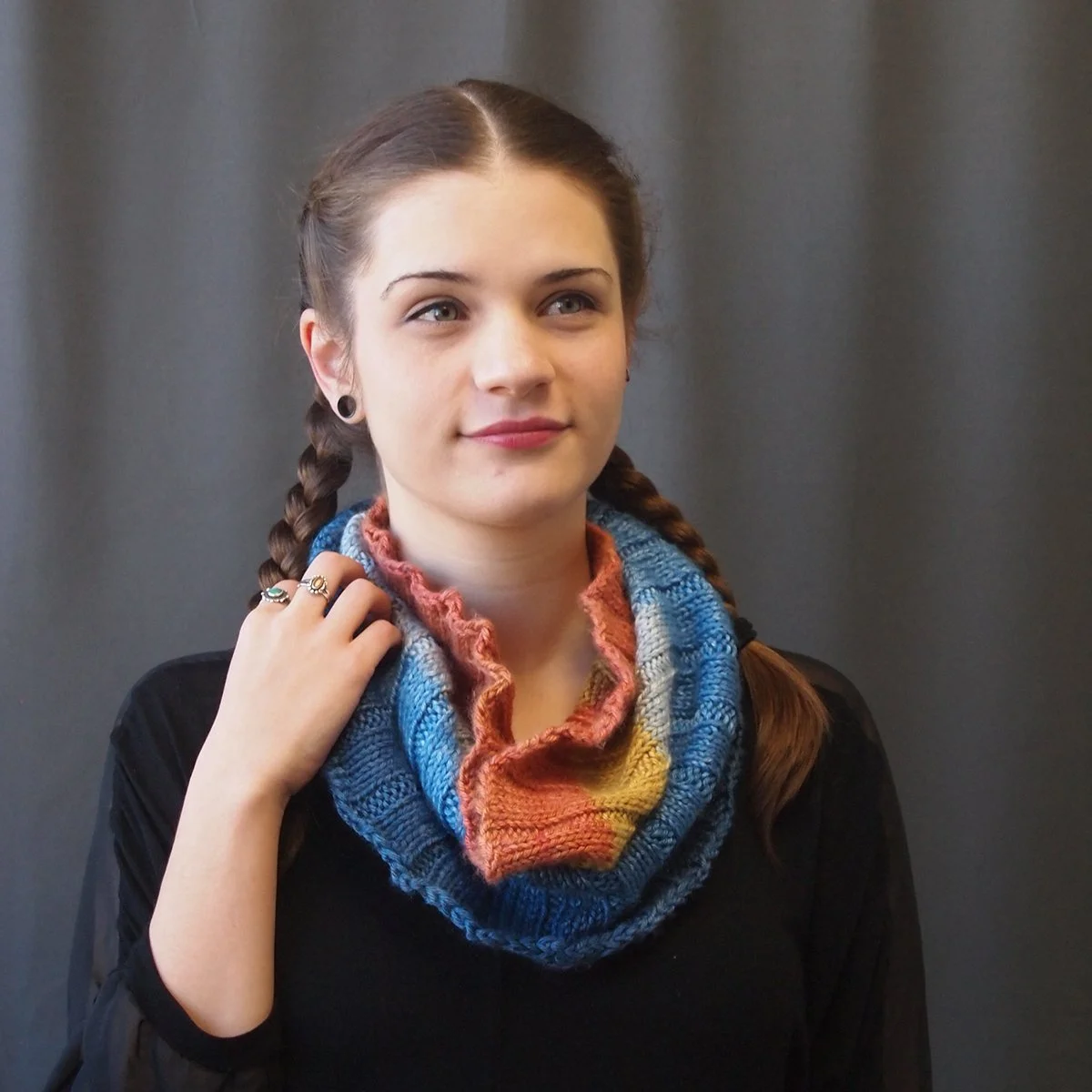 RibbedCowl2Square.jpg