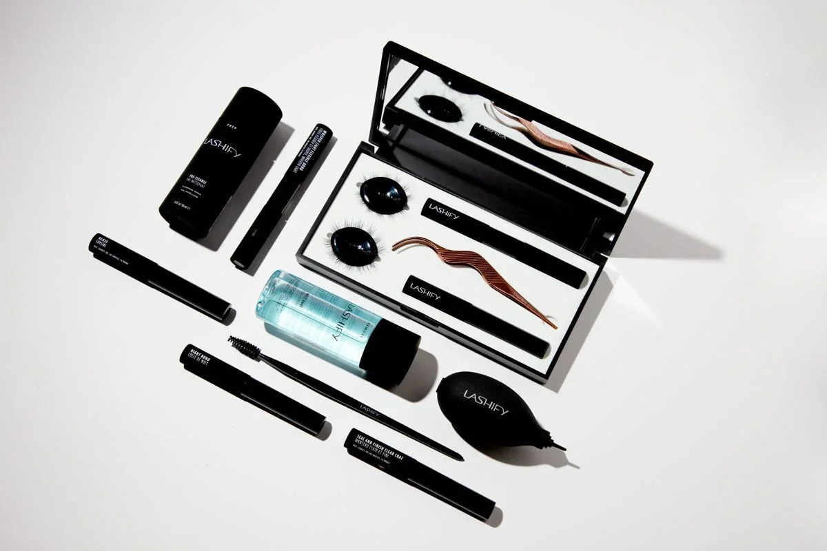 Cosmetic Design Kit Packaging Eyelash Mass Production StudioMW Design.webp