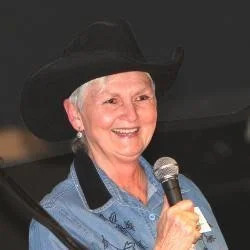 Mag Mahhinney.jpg