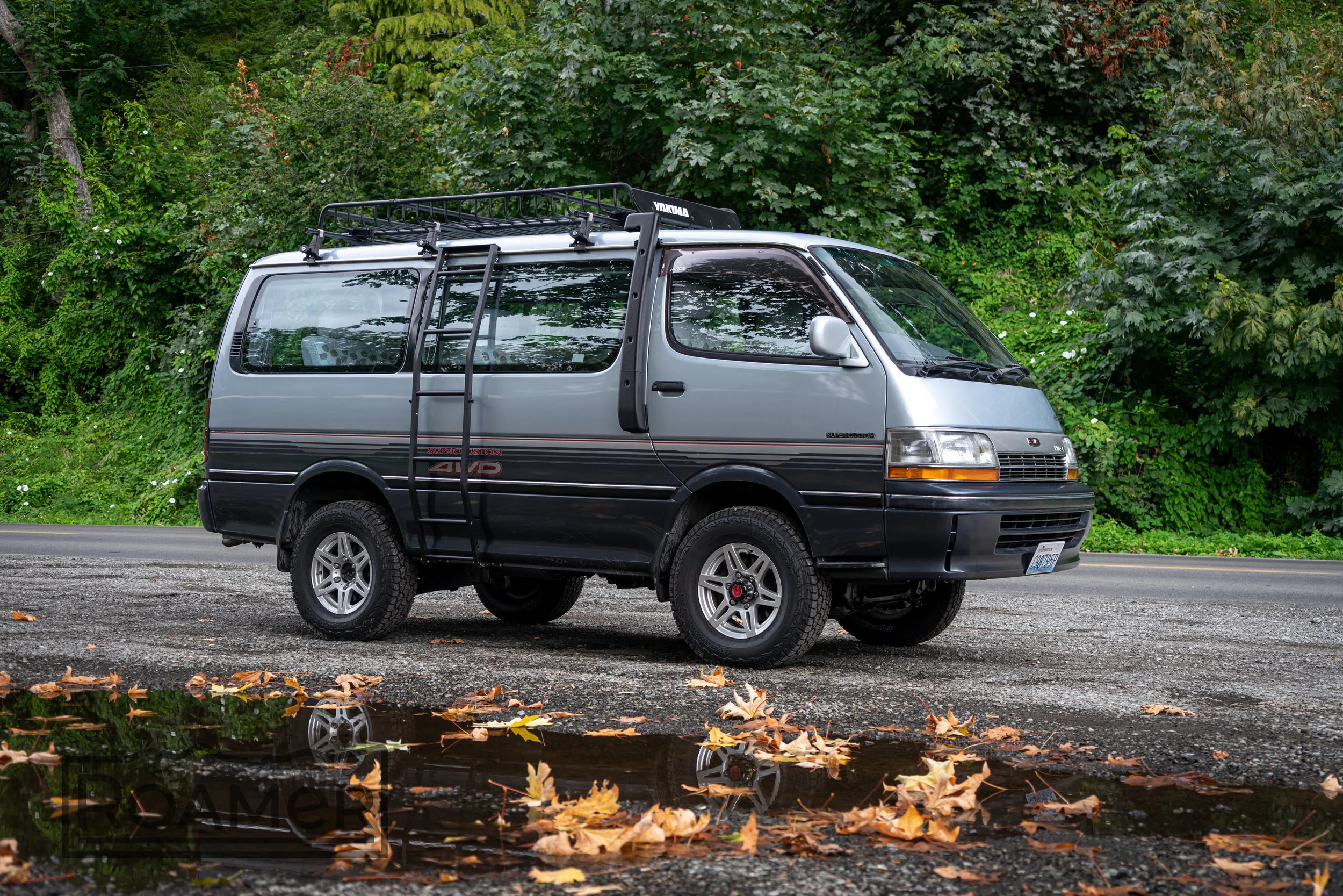 toyota super custom van