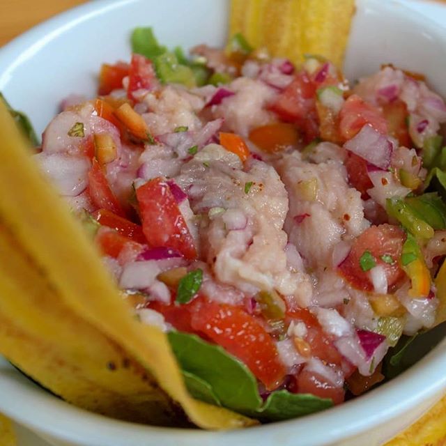 Fresh lake cerviche. Served in a bowl of fresh, organic farm greens. Made with love. And delivered straight to your door. 🐟
🥗
🍽️
.
.
.
.
.
.
#bambouseraie_ometepe
#cafecampestre
#cerviche
#lakenicaragua🗻 
#freshfood 
#deliveryservice 
#discoverni