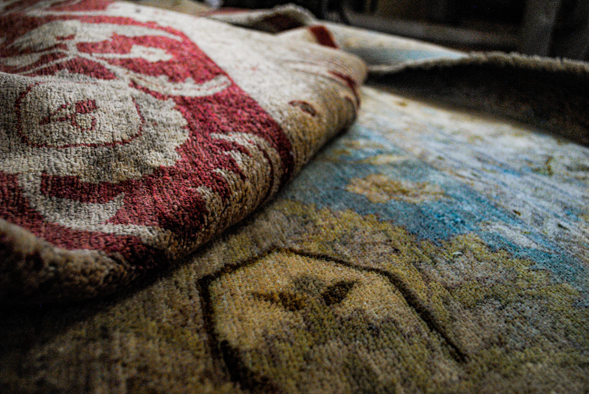 Rug Master: Big Rugs In Los Angeles: Cleaning, Repair & Appraisal