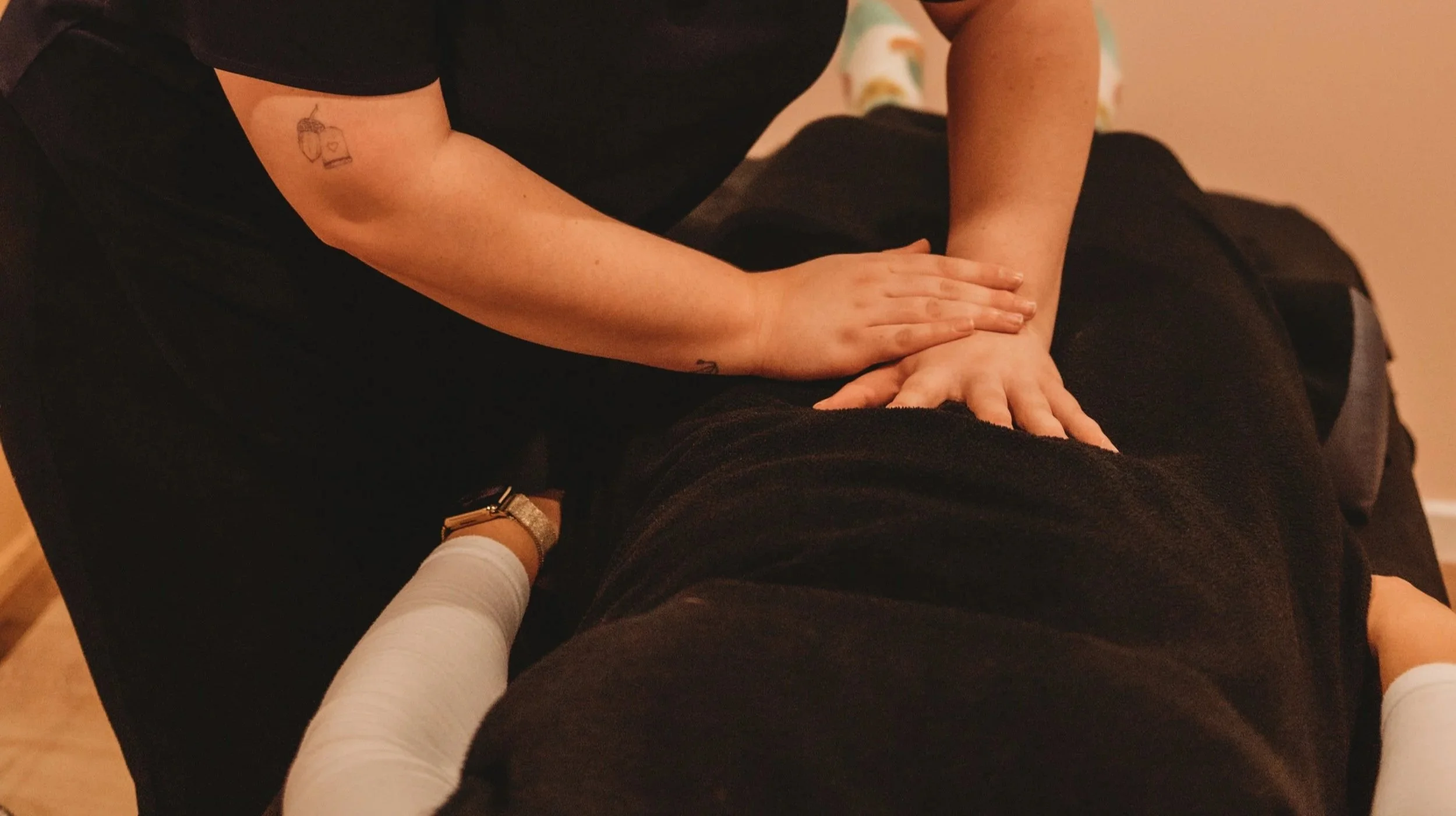 9 tips to managing pelvic pain over the holidays