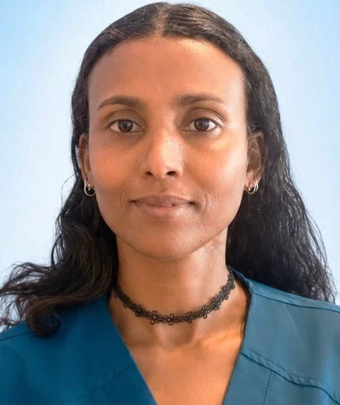 FARHIYA - STUDENT THERAPIST