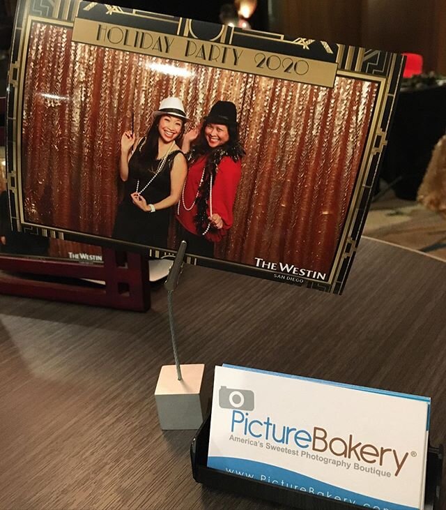 It&rsquo;s a must to test the camera!  We always oblige - props and all!
::
DID SOMEONE SAY IT&rsquo;S THE ROARIN&rsquo; 20s?! 🍾
:: ⠀⠀⠀⠀⠀⠀⠀⠀⠀⠀⠀⠀ ⠀⠀⠀⠀⠀⠀⠀⠀⠀⠀⠀⠀ #Photobooth #notcamerashy #photoboothrental #testshots #saycheese #employeeparty #sandiegob