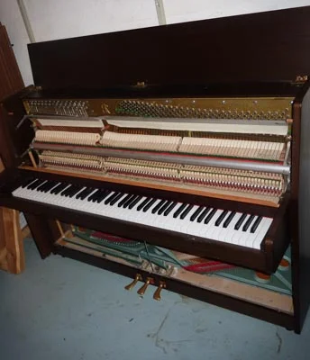 Tavallinen pystypiano