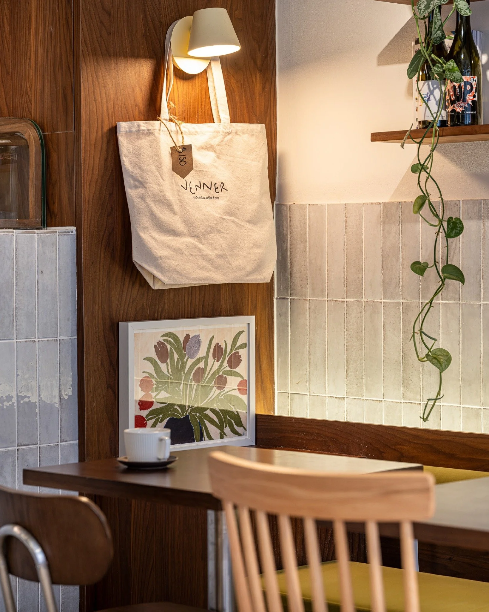 @vennerhk, meaning &quot;friends,&quot; is the new incarnation of Sheung Wan's beloved Nordic-inspired cafe, Hjem. This transformation reflects the owners' vision to create a dedicated community hub, responding to evolving consumer habits. While hono