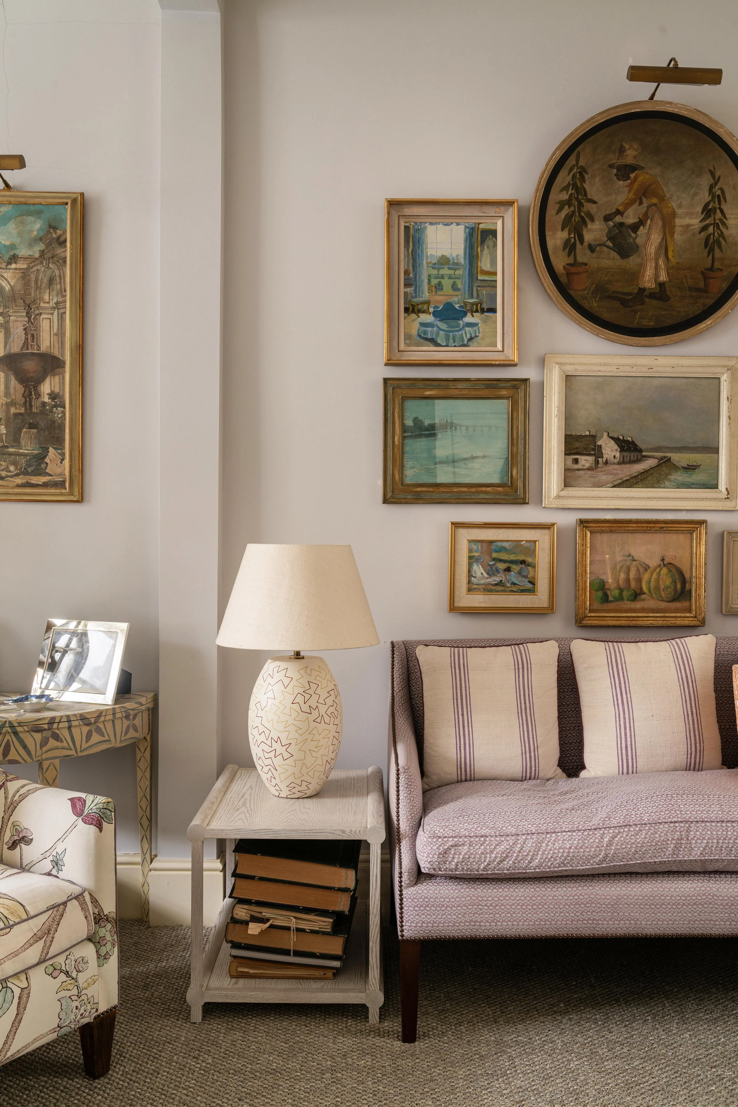 Oficina Inglesa x Jane Churchill Collection_6_Ivor Lamp.jpeg