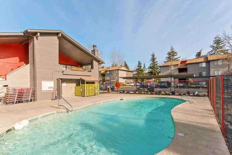 argyle-apartments-pool.jpg