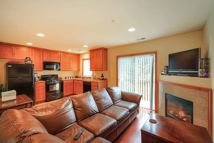 sumner-square-north-kitchen.jpg