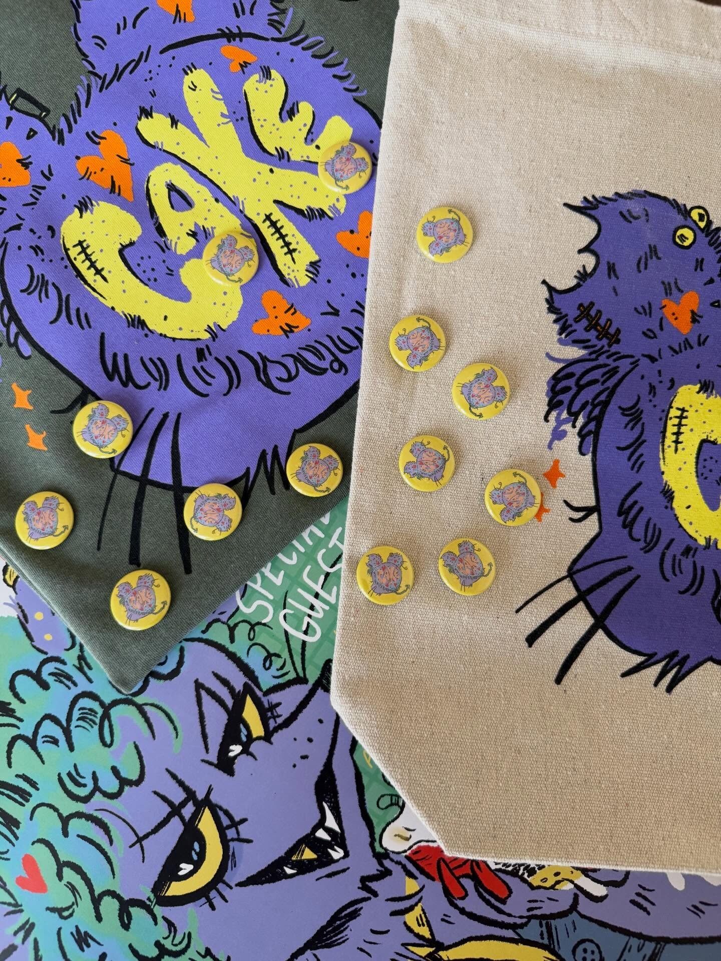 Holy swag, y&rsquo;all! Our t-shirts, pins and tote bags designed by @biancaxunise are ready for you! 
Come pick up one (or ten) Saturday May 2nd 11-6pm and Sunday May 3rd 11-5pm at the Irish American Heritage Center 4626 N Knox Ave

Super thanks to 