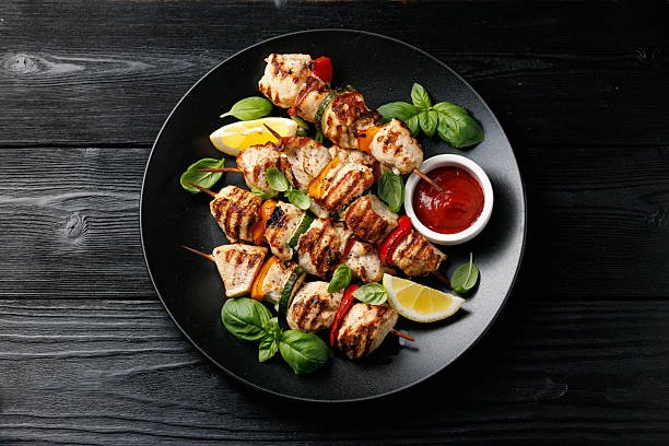 New year, same Mama Bear flavour 🤍
Starting January right with these juicy chicken skewers, finished with a drizzle of Mama Bear Ketchup. Proof that eating well doesn&rsquo;t mean boring ✨ #FeedYourFamilyHappy #January #MamaBear #MamaBearKetchup #Le