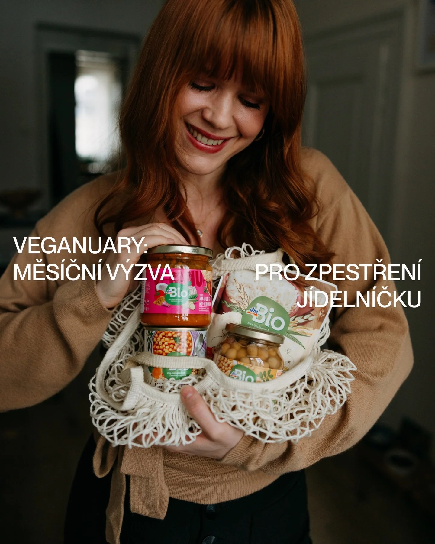 Veganstv&iacute; nen&iacute; jen o j&iacute;dle. 🌱 Je to životn&iacute; styl, kter&yacute; se prom&iacute;t&aacute; i do kosmetiky, m&oacute;dy a každodenn&iacute;ch rozhodnut&iacute;. Pojďte s n&aacute;mi vyzkou&scaron;et vegansk&yacute; j&iacute;d
