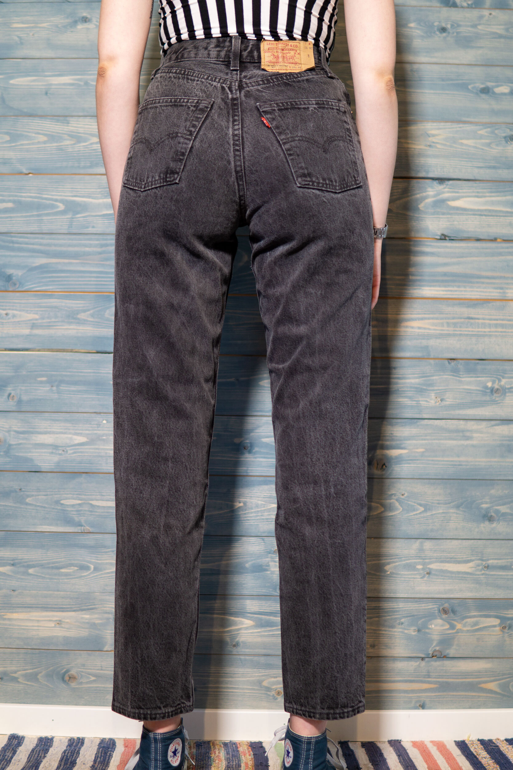 Gråsvarta jeans (Levis)