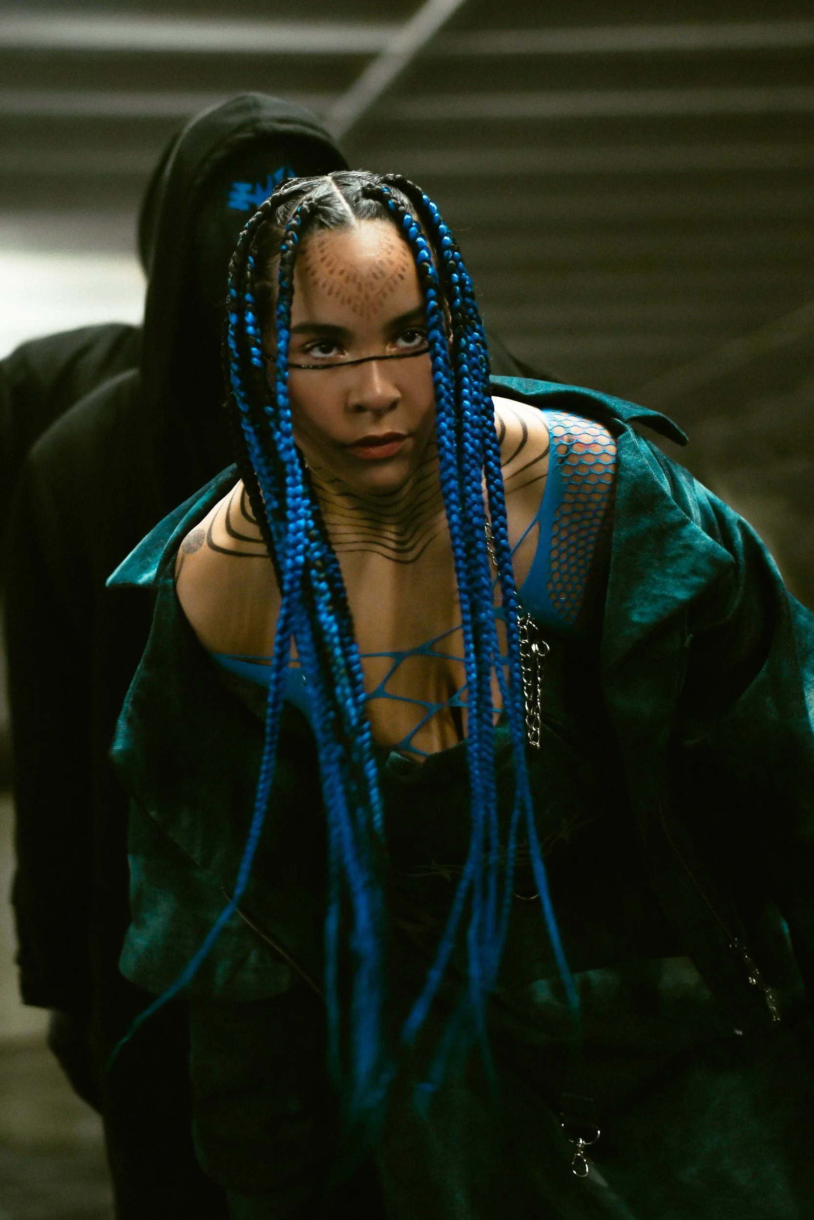 Behind-the-scenes portraits and documentary photography of AnAkA’s Angel music video, shot in Los Angeles by documentary and BTS photographer Gí Tenamá.