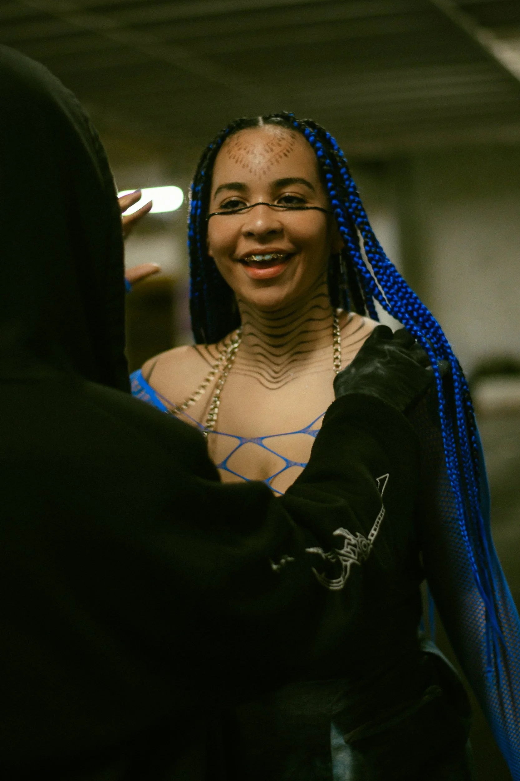 Behind-the-scenes portraits and documentary photography of AnAkA’s Angel music video, shot in Los Angeles by documentary and BTS photographer Gí Tenamá.