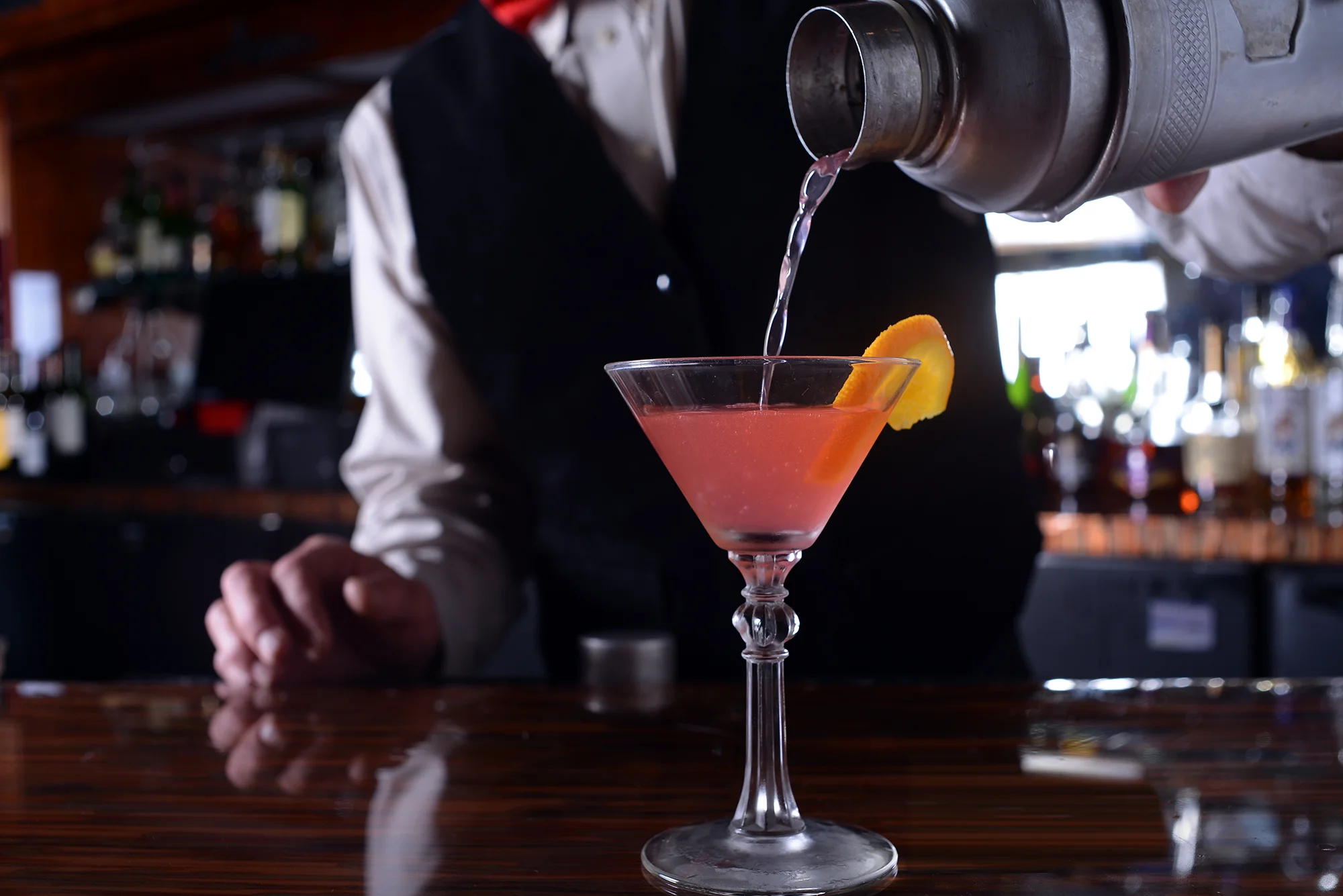 LDV-cocktail-pour.jpg