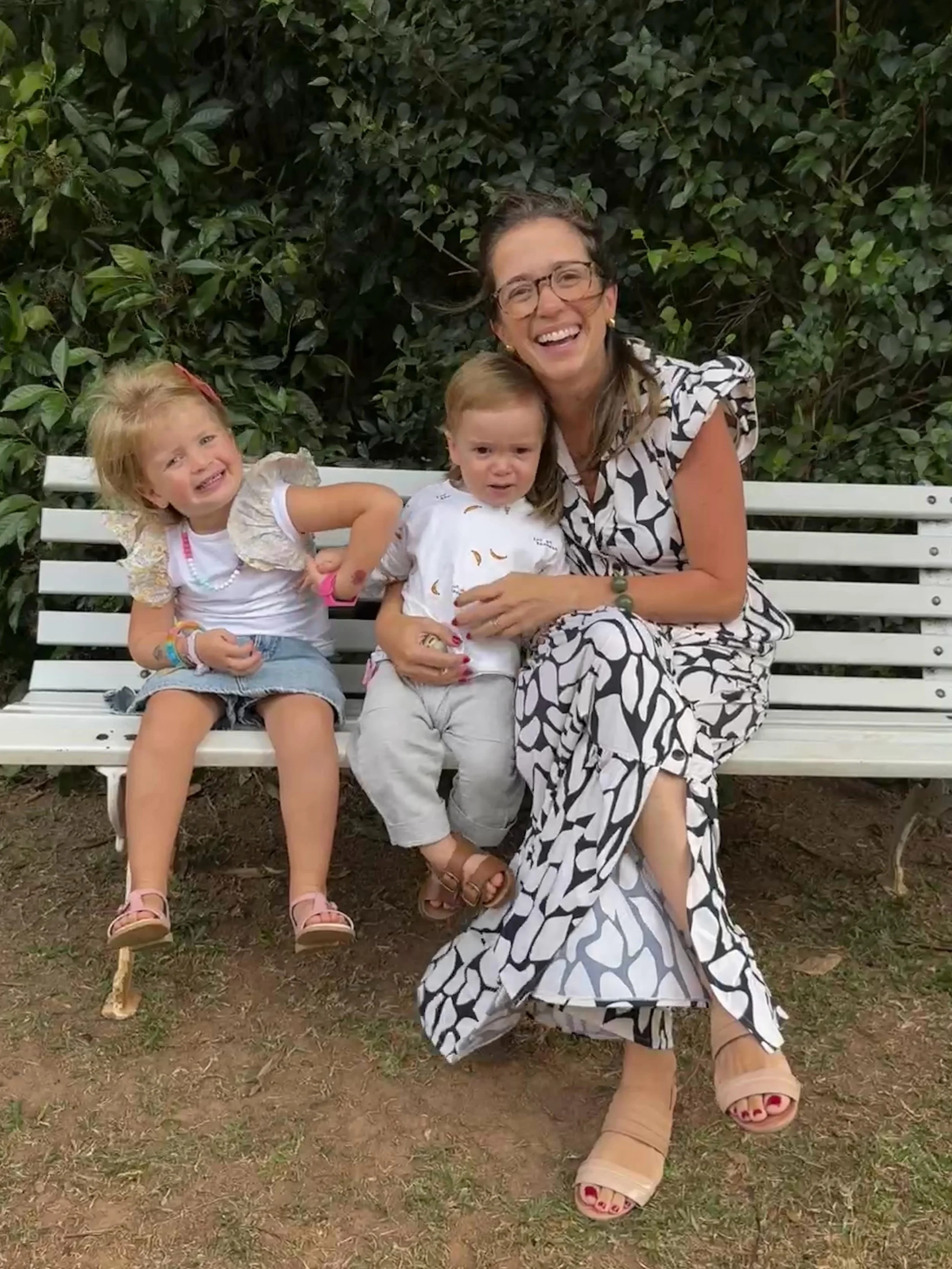 Ahhh o dia das m&atilde;es ❤️ 

Ele j&aacute; foi d&atilde;o doido e se transformou depois que meus pequenos chegaram. Me perguntaram esses dias o que maternidade significava pra mim e (al&eacute;m de uma exaust&atilde;o sem fim 😆) o que eu de fato 