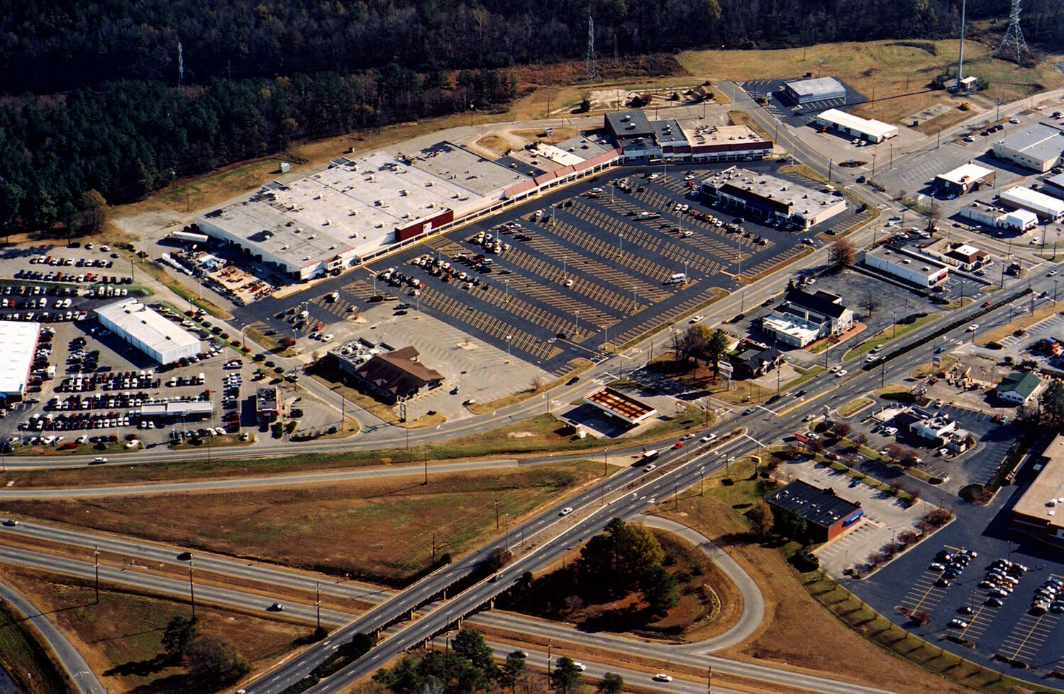 OUR EXPERIENCE Retail Properties — GM Property Group