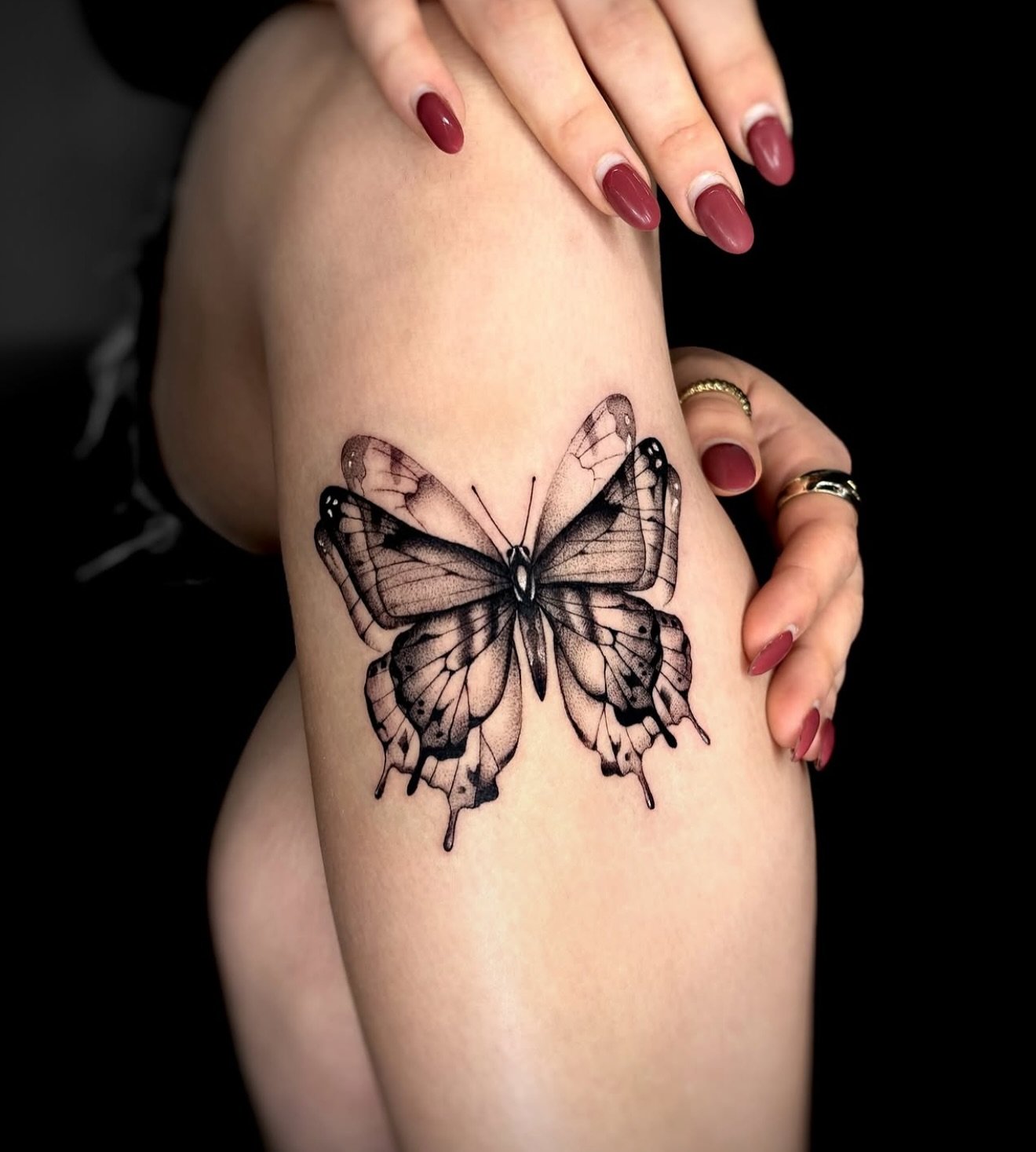 R E S I D E N T  A R T I S T // E L L E N 
B O O K S  O P E N // @disney.inked 

E L Y S I A N  T A T T O O  C O // @elysiantattooco