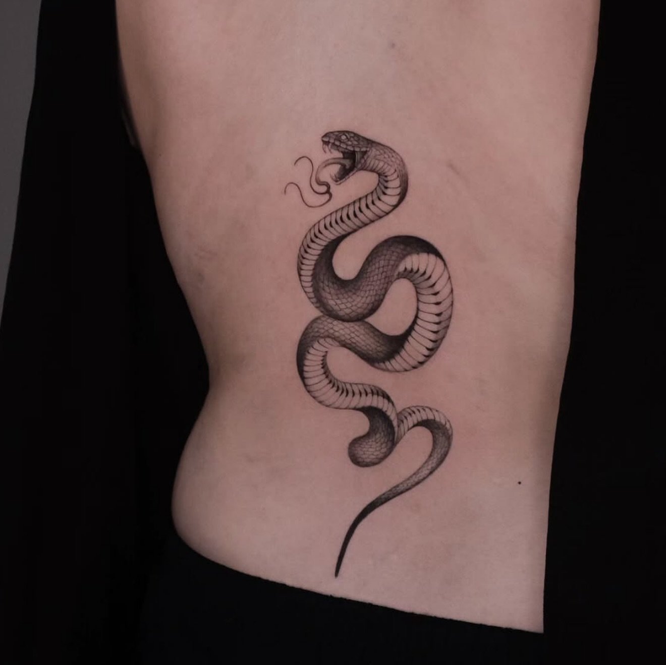 R E T U R N I N G  A U G U S T //
@katia.inks 

E L Y S I A N  T A T T O O  C O // @elysiantattooco