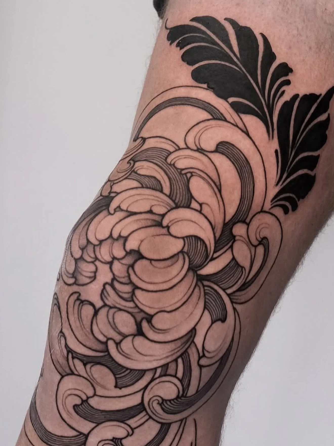 R E S I D E N T  A R T I S T // 
@katia.inks 

E L Y S I A N  T A T T O O  C O // @elysiantattooco