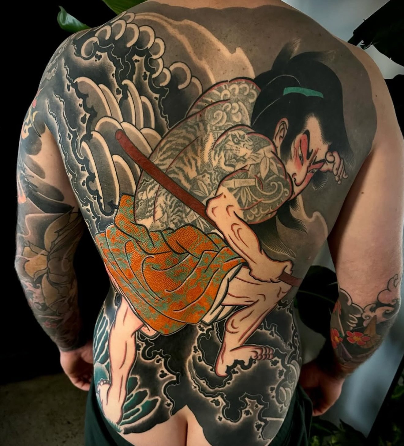 R E S I D E N T  A R T I S T // 
@markcummingstattoo 
B O O K S  O P E N 

E L Y S I A N  T A T T O O  C O // @elysiantattooco