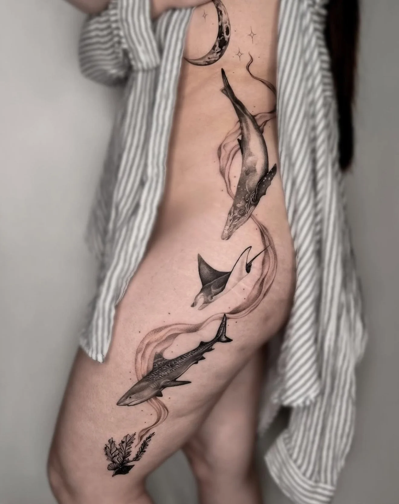 R E S I D E N T  A R T I S T // B R O N T E
B O O K S  O P E N // @reevesvbeee 

E L Y S I A N  T A T T O O  C O // @elysiantattooco