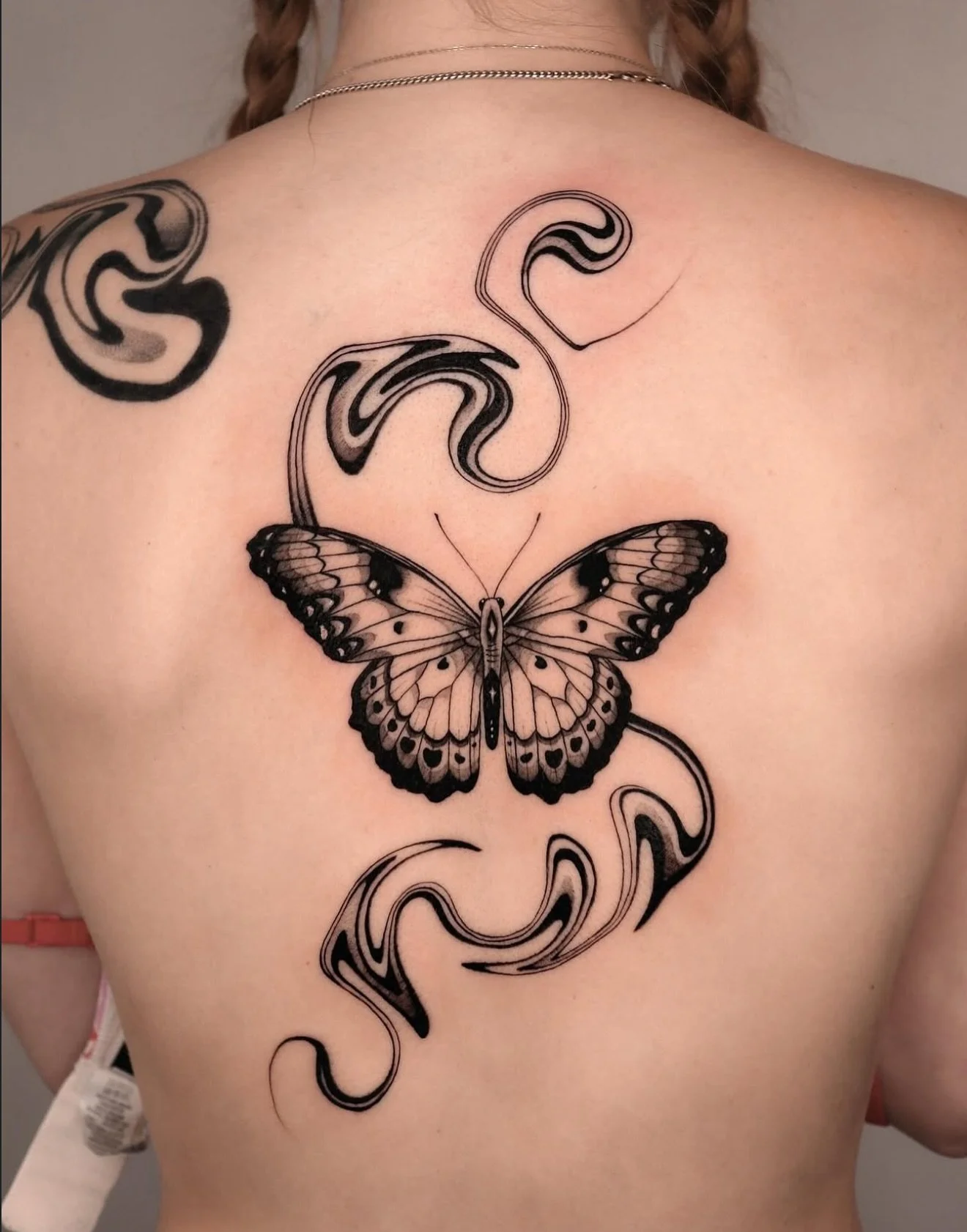 R E S I D E N T  A R T I S T // 
@kashatattooer 

E L Y S I A N  T A T T O O  C O // @elysiantattooco