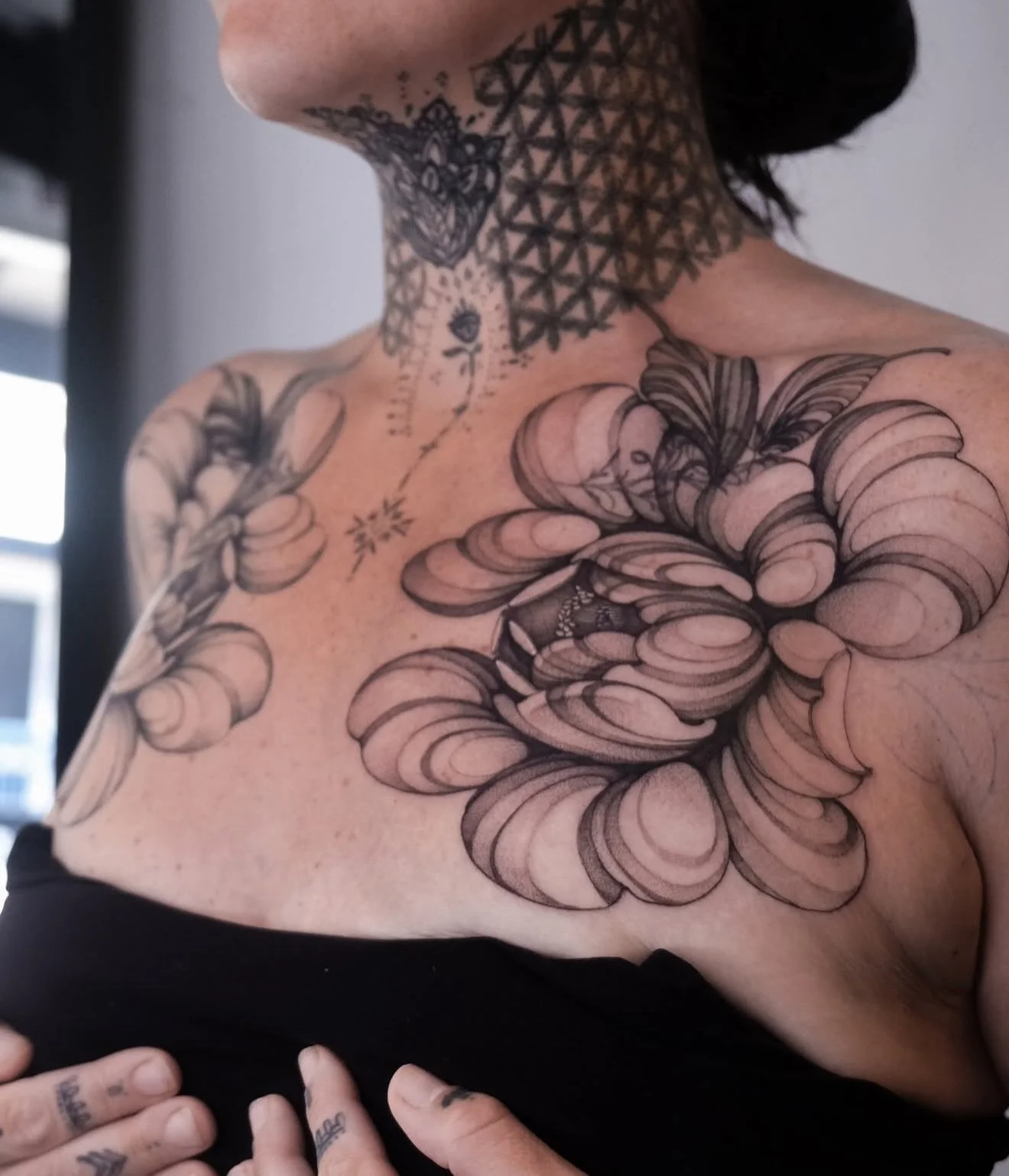 R E S I D E N T  A R T I S T // 
@katia.inks 

E L Y S I A N  T A T T O O  C O // @elysiantattooco