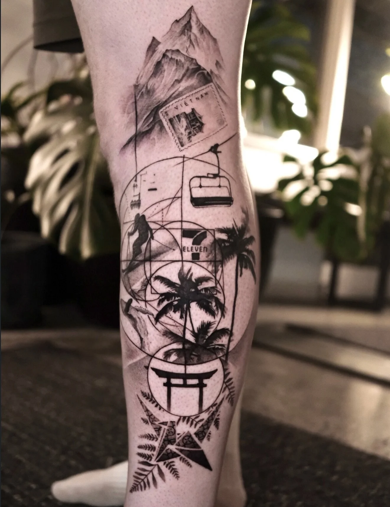 R E S I D E N T  A R T I S T // M O E 
@moe_lay_tattoo 

E L Y S I A N  T A T T O O  C O // @elysiantattooco