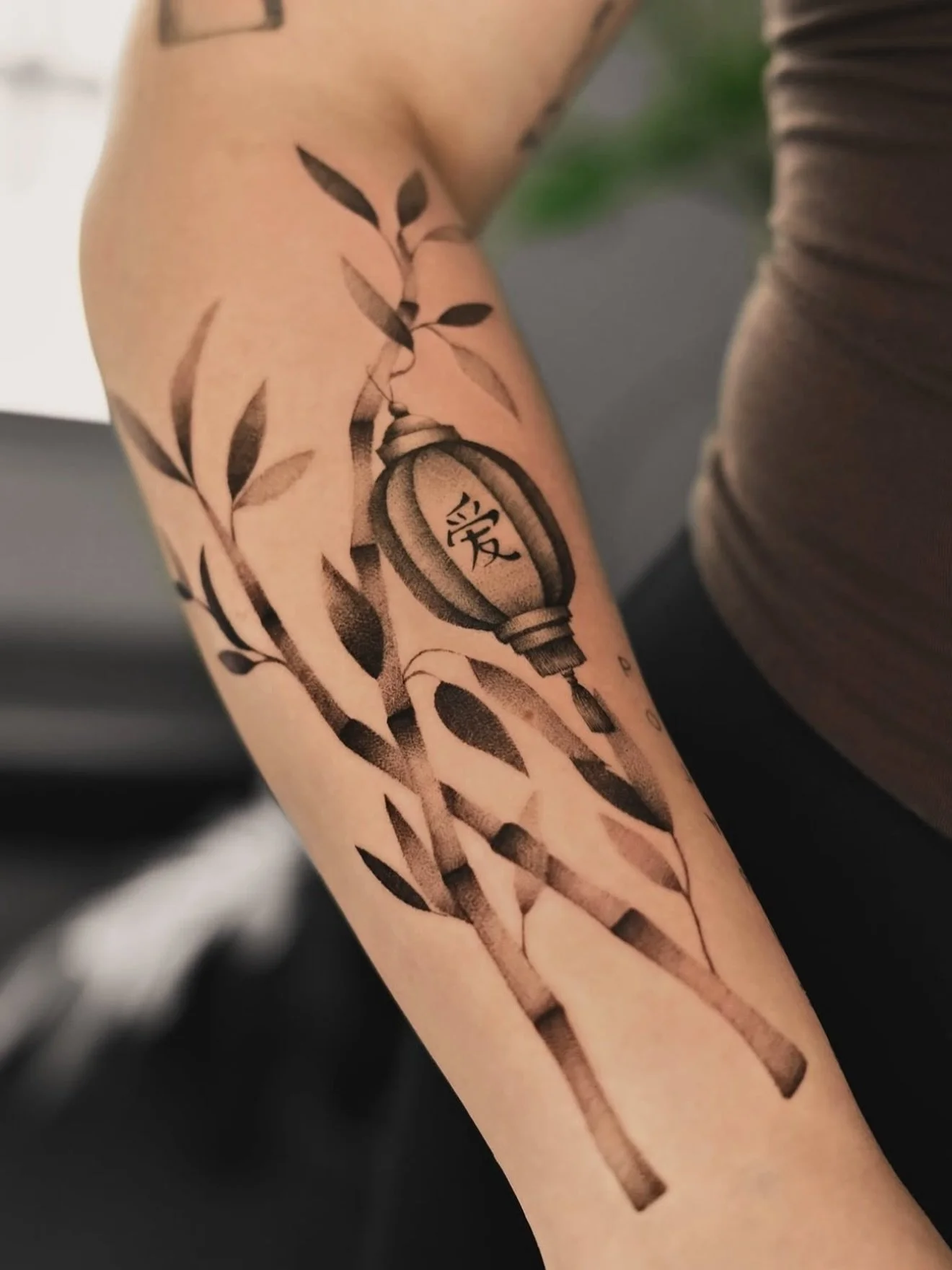 R E S I D E N T  A R T I S T // D I S N E Y
B O O K S  O P E N // @disney.inked 

E L Y S I A N  T A T T O O  C O // @elysiantattooco