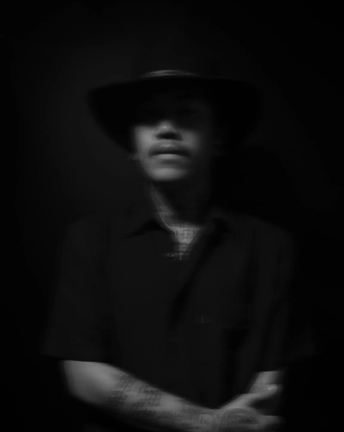 A R T I S T  F E A T U R E // @moe_lay_tattoo 

Moe Lay is a contemporary tattoo artist whose work merges micro-realism, abstraction, and fine-line geometry into a cohesive and striking visual language. His art transcends traditional tattooing, posit