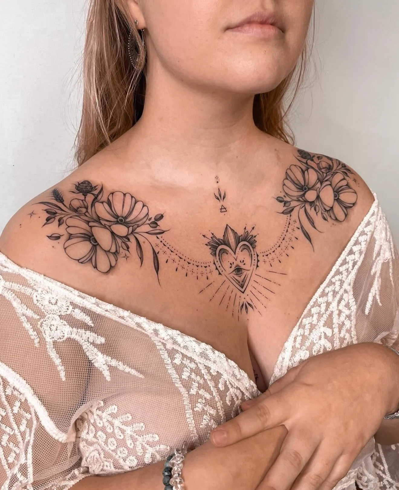 R E S I D E N T  A R T I S T // 
@nigzouille 

E L Y S I A N  T A T T O O  C O // @elysiantattooco