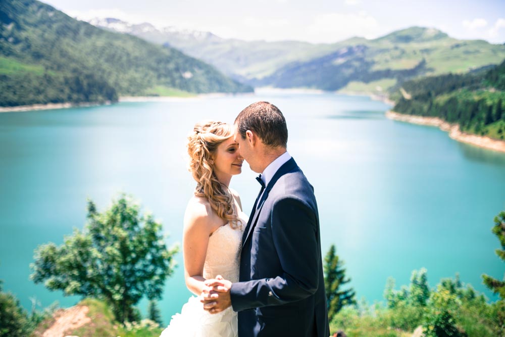 photographe de mariage à la montagne - lac de roselend beaufort
