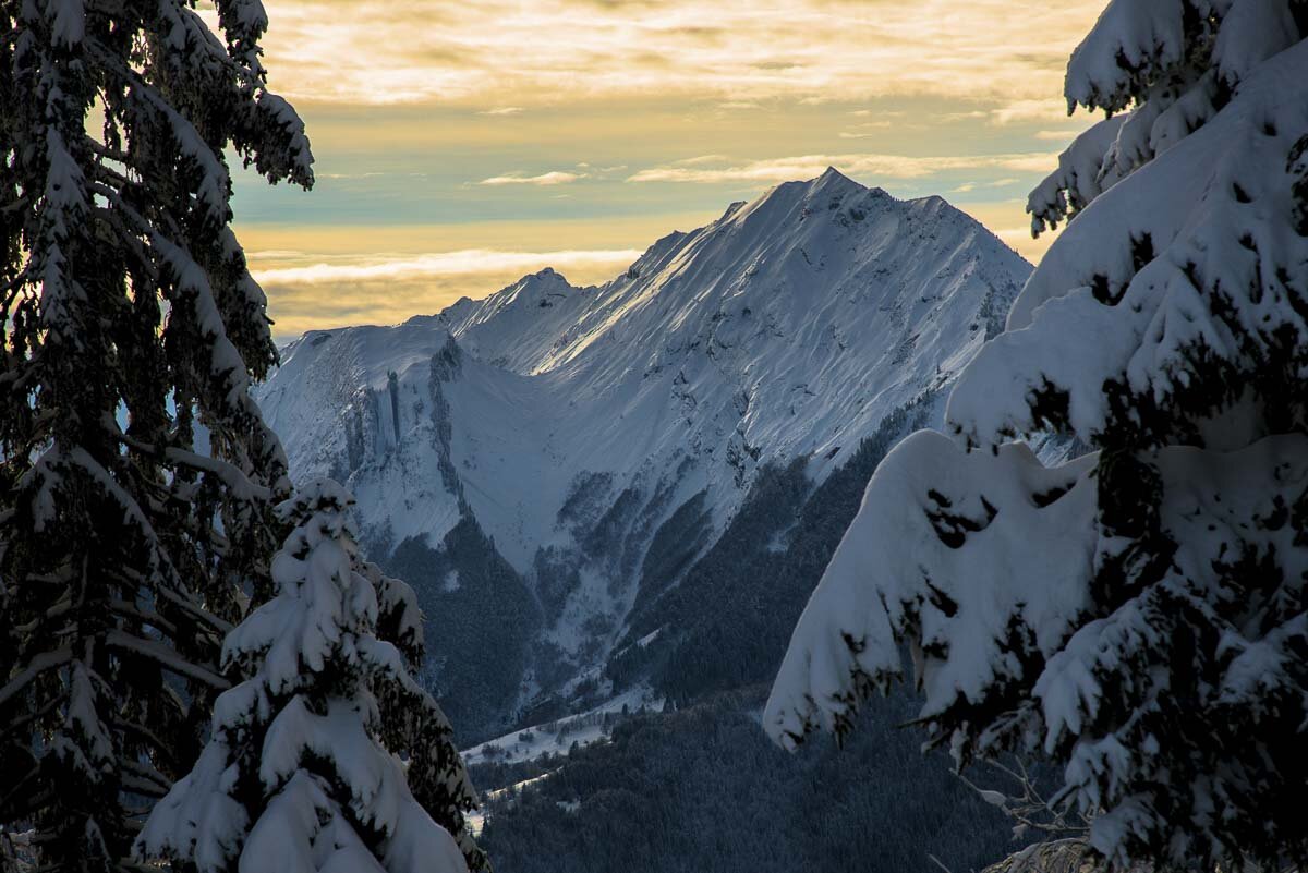 LA DENT DE CONS - MASSIF DES BAUGES - HIVER