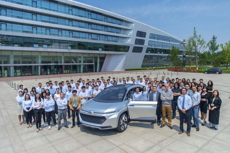 The finished concept in front of the BAIC Group headquarters in Beijing